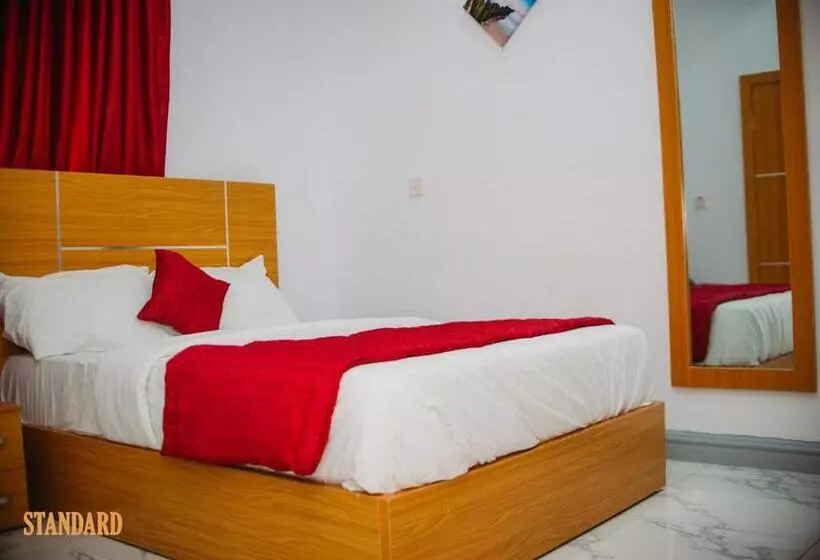 هتل Dominance Events And Suites