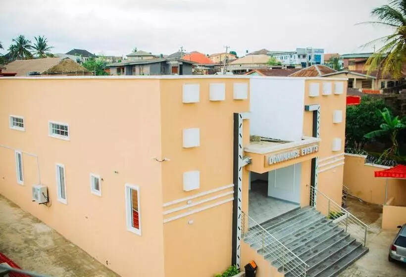 هتل Dominance Events And Suites