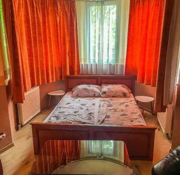 هتل Mátyás Vendégház Siófok