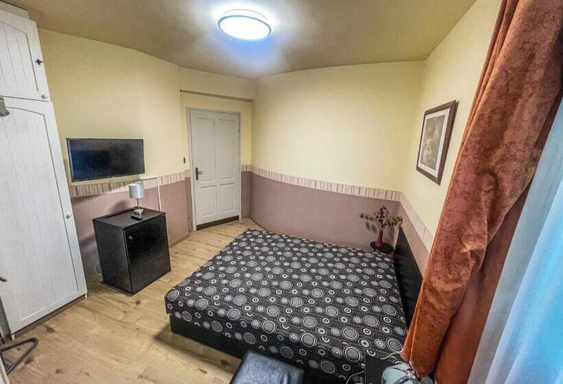 호텔 Mátyás Vendégház Siófok