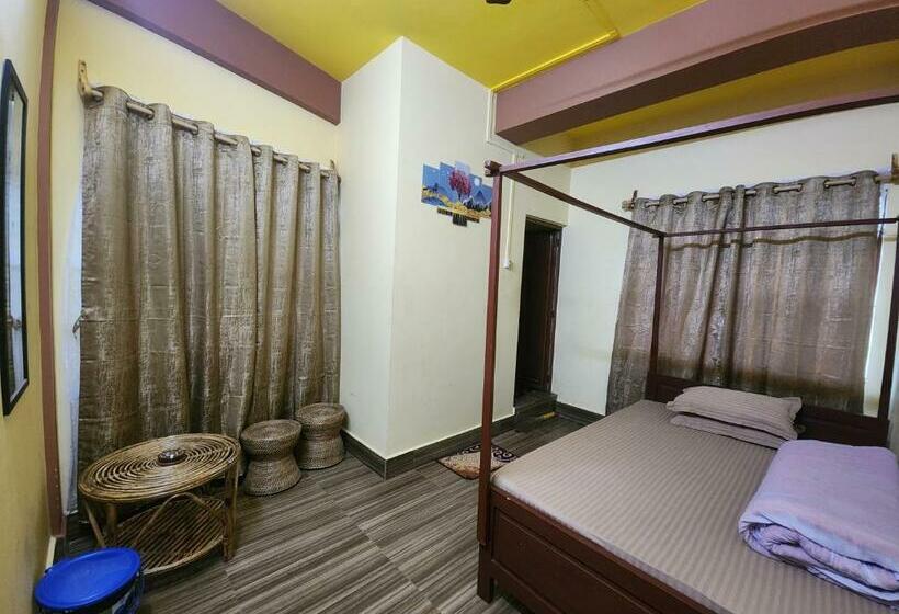 Hotel Reba Food And Lodging Dawki