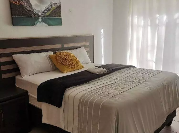 Majatalo Kaste Guest House Edenvale