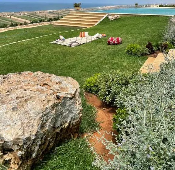 Majatalo Villa La Falaise