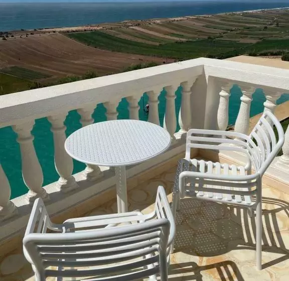 Majatalo Villa La Falaise