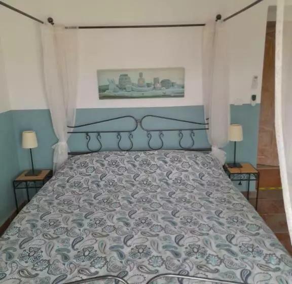 تختخواب و صبحانه Bb Casa Alegria