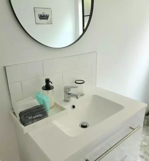 Aamiaismajoitus (B&B) Studio 9 On Lakewood