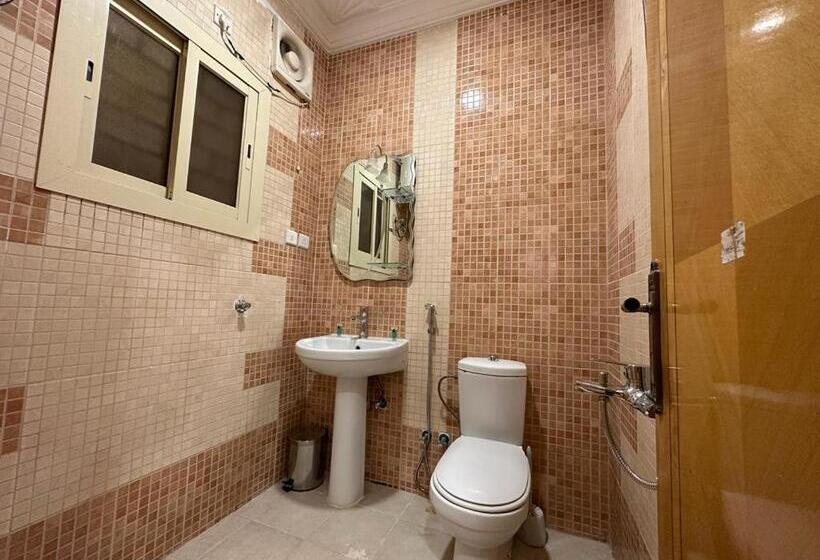 هتل Mnarat Al Madina