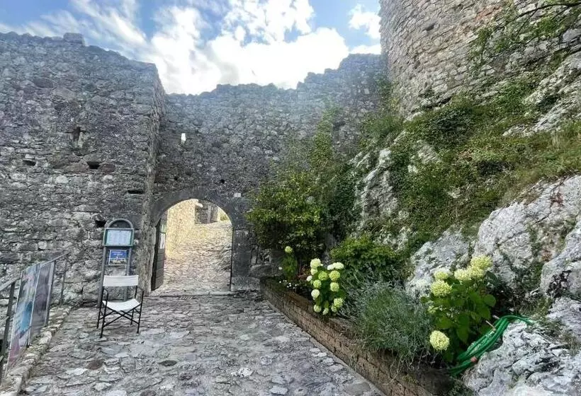 Hotelli Miramonti