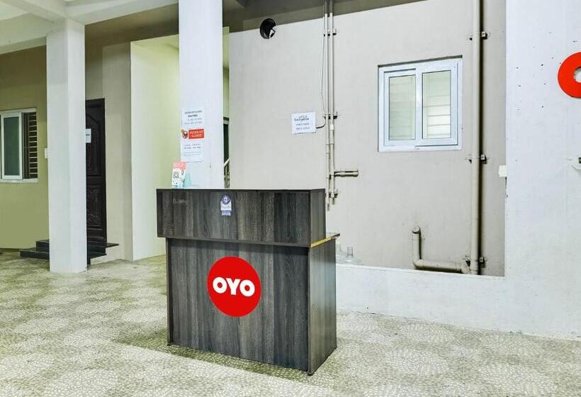 ホテル O A K Residency