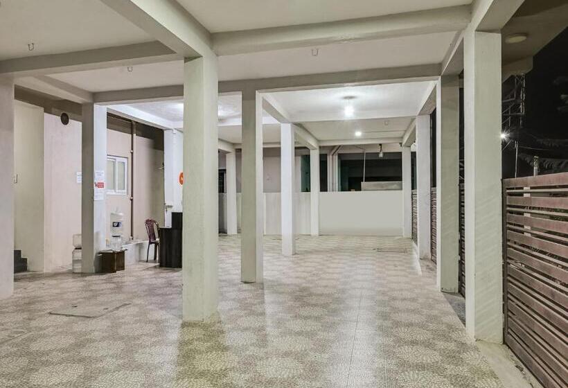 ホテル O A K Residency