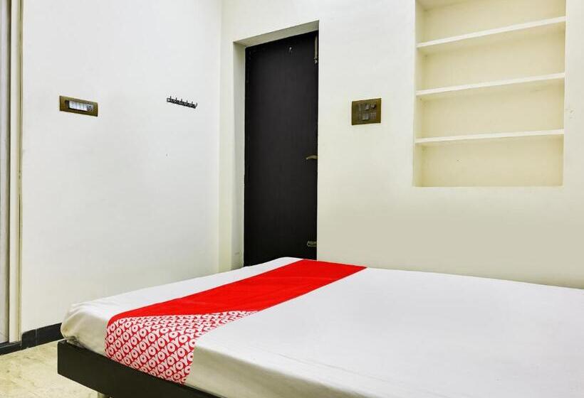 ホテル O A K Residency