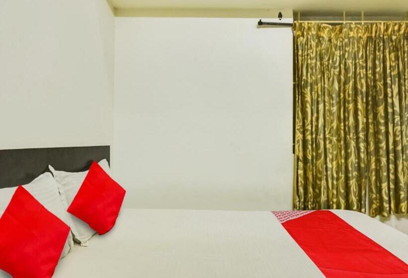 ホテル O A K Residency