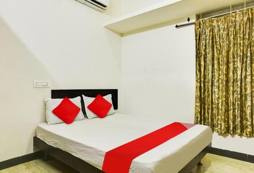 ホテル O A K Residency