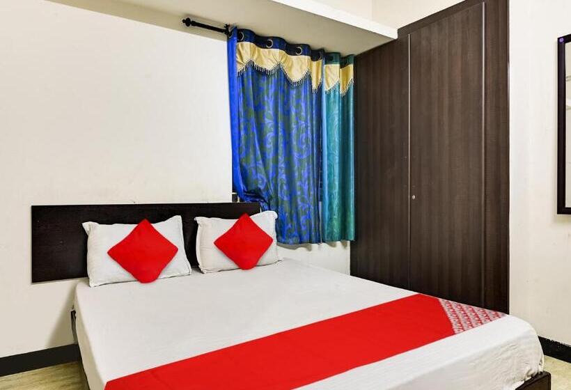 ホテル O A K Residency