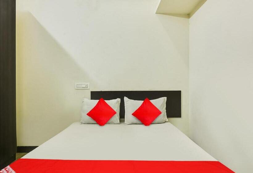 ホテル O A K Residency