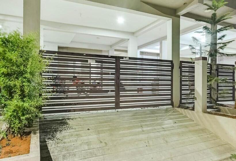 ホテル O A K Residency