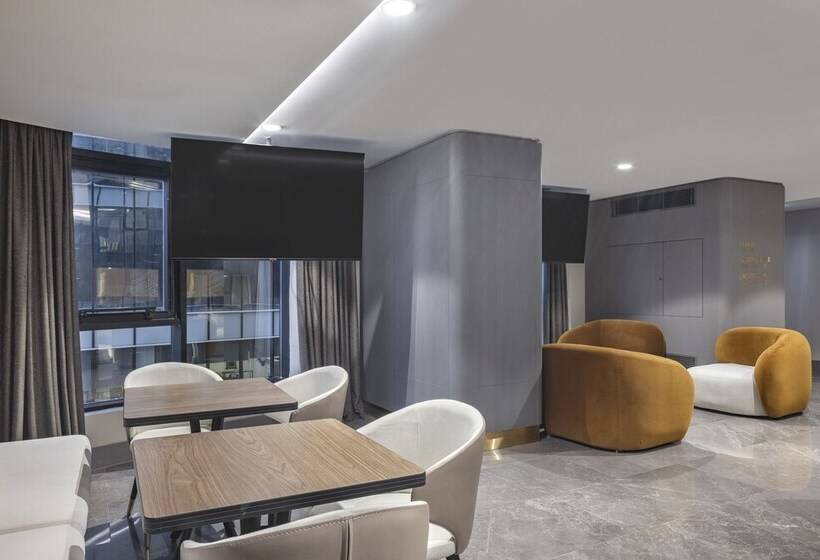 هتل Ramada Plaza By Wyndham Batumi & Casino