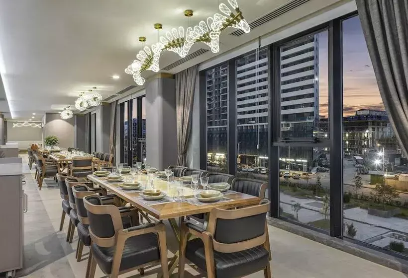 هتل Ramada Plaza By Wyndham Batumi & Casino