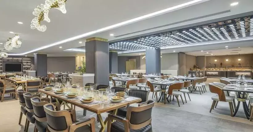 هتل Ramada Plaza By Wyndham Batumi & Casino