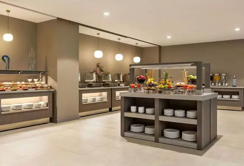 هتل Ramada Plaza By Wyndham Batumi & Casino