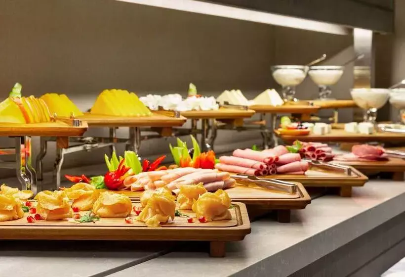 هتل Ramada Plaza By Wyndham Batumi & Casino