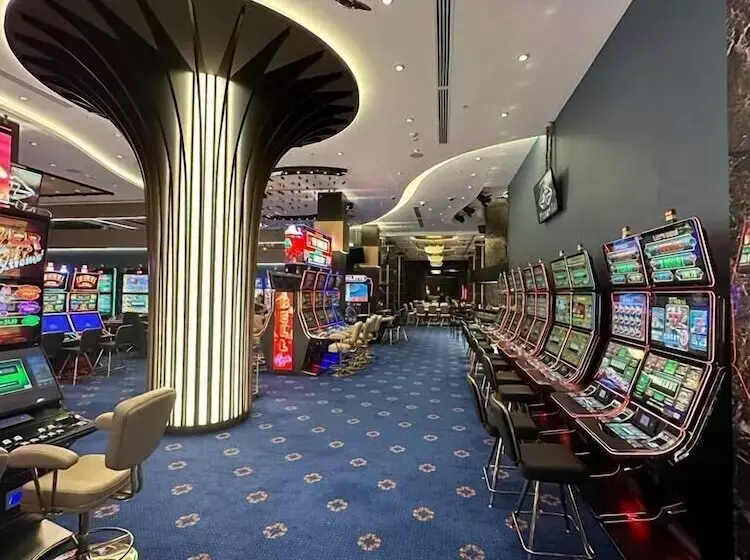 هتل Ramada Plaza By Wyndham Batumi & Casino
