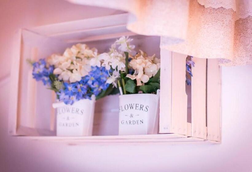 تختخواب و صبحانه Relais Del Marchese