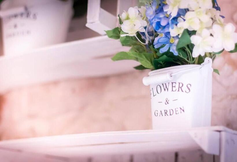 تختخواب و صبحانه Relais Del Marchese