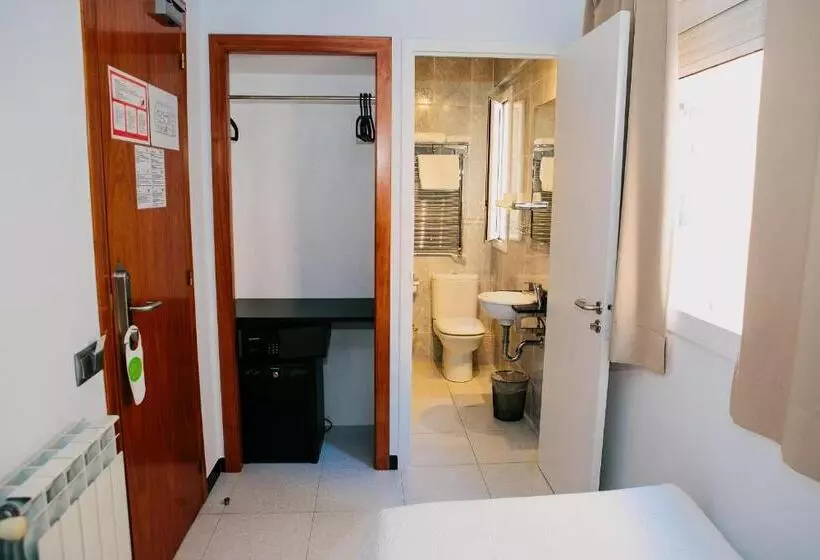 Hostal Apolo