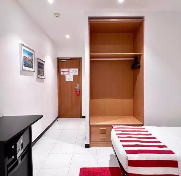 Hostal Apolo