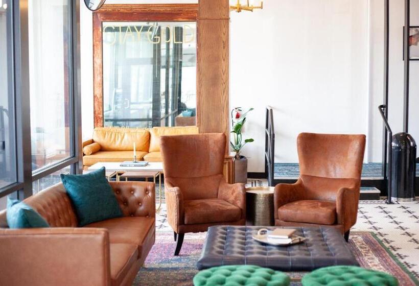 فندق 11th Avenue Hostel