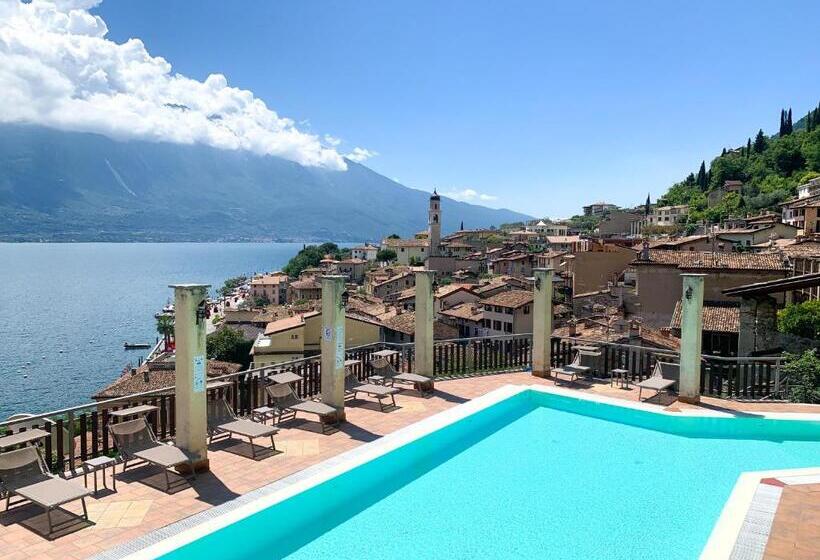 호텔 Castell   Montagnoli Group