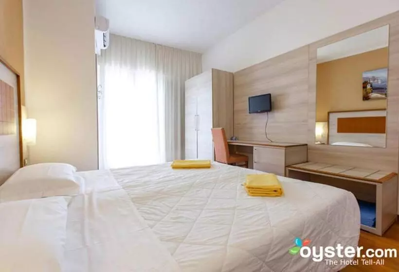 ホテル Castell   Montagnoli Group
