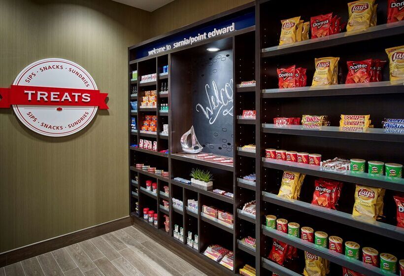 فندق Hampton Inn By Hilton Sarnia/point Edward