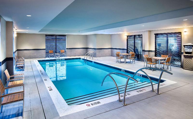 فندق Hampton Inn By Hilton Sarnia/point Edward