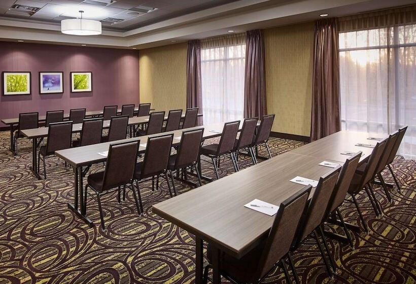 فندق Hampton Inn By Hilton Sarnia/point Edward