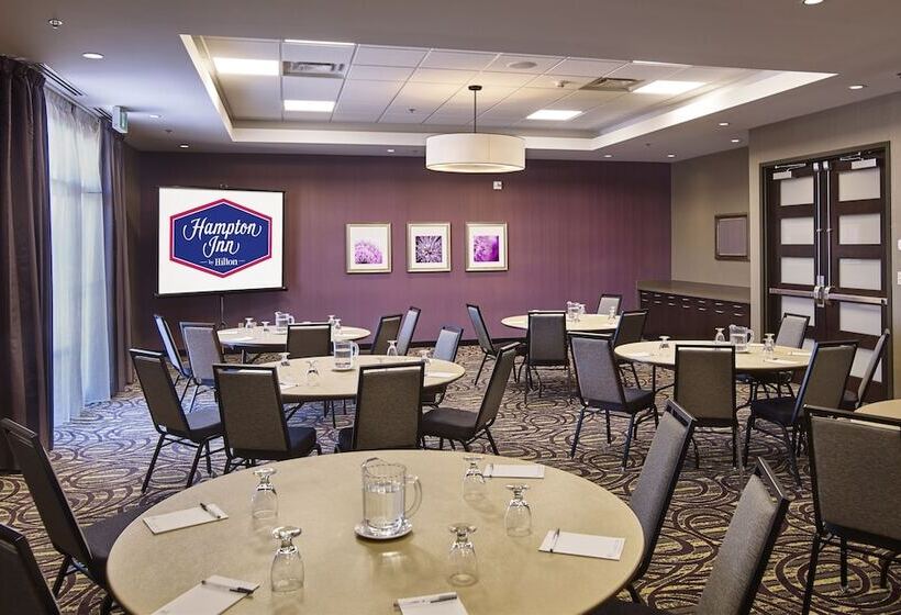فندق Hampton Inn By Hilton Sarnia/point Edward