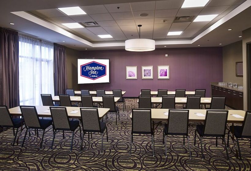فندق Hampton Inn By Hilton Sarnia/point Edward