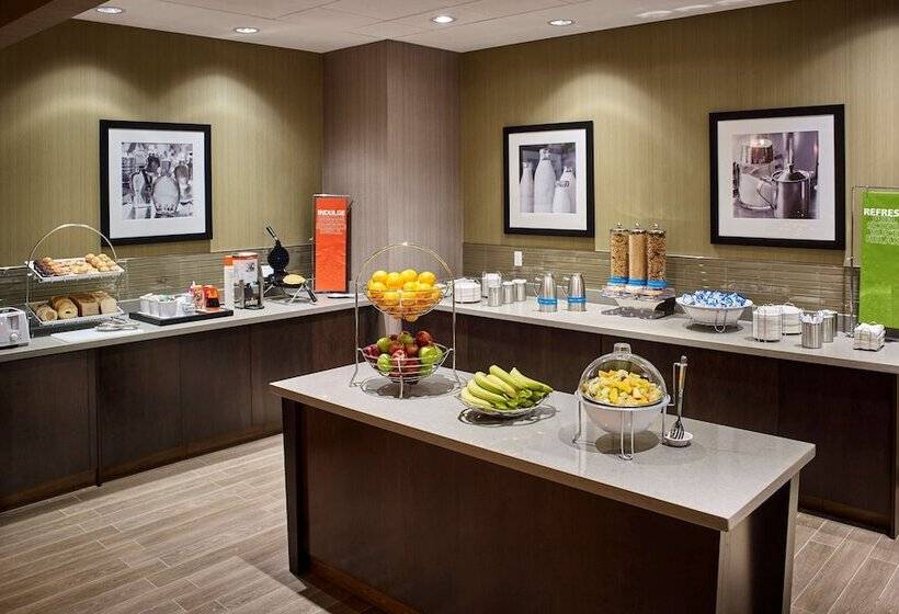 فندق Hampton Inn By Hilton Sarnia/point Edward