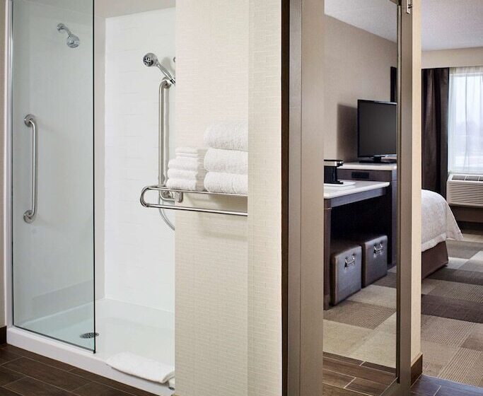 فندق Hampton Inn By Hilton Sarnia/point Edward