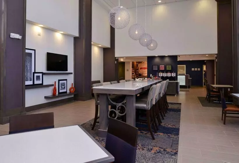 ホテル Hampton Inn & Suites Albanyeast Greenbush
