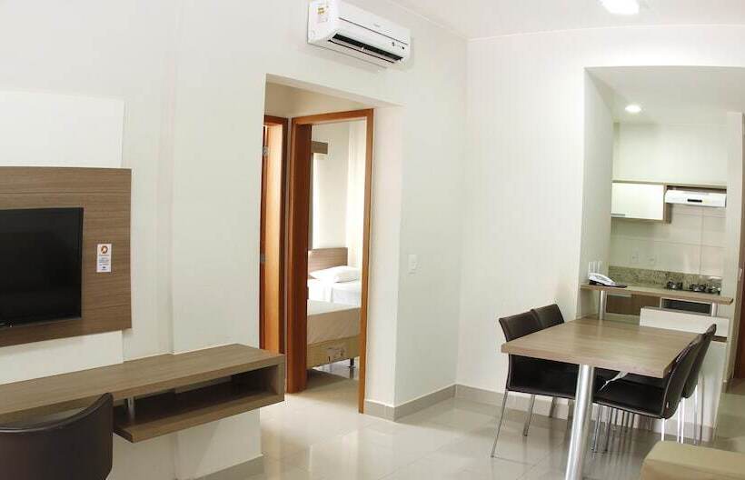 酒店 Marina Oficial