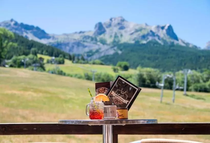 هتل Montana Chalet Hôtel & Spa