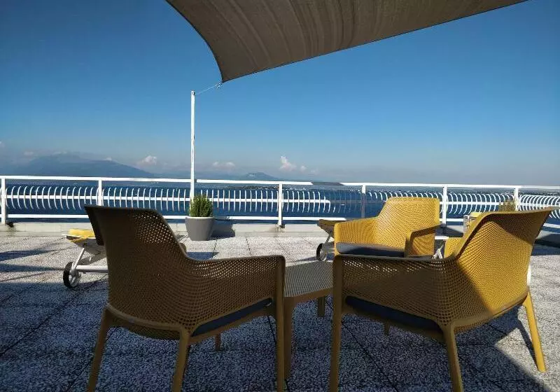 Hotelli Riviera
