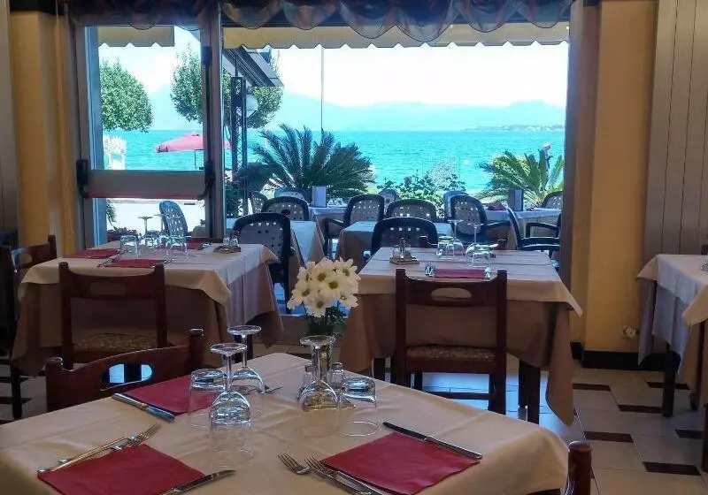 Hotelli Riviera