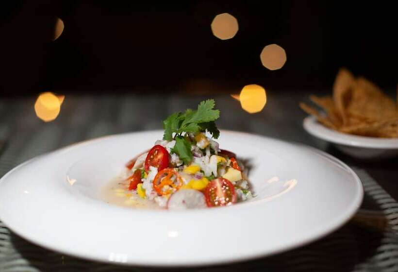 Tifakara Boutique Hotel & Birding Oasis