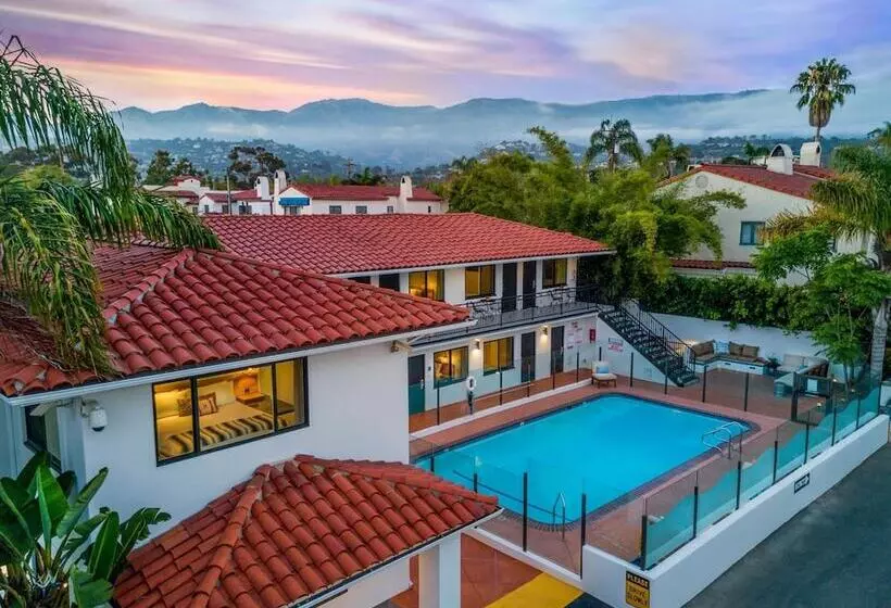 Motelli Blue Sands Inn, A Kirkwood Collection