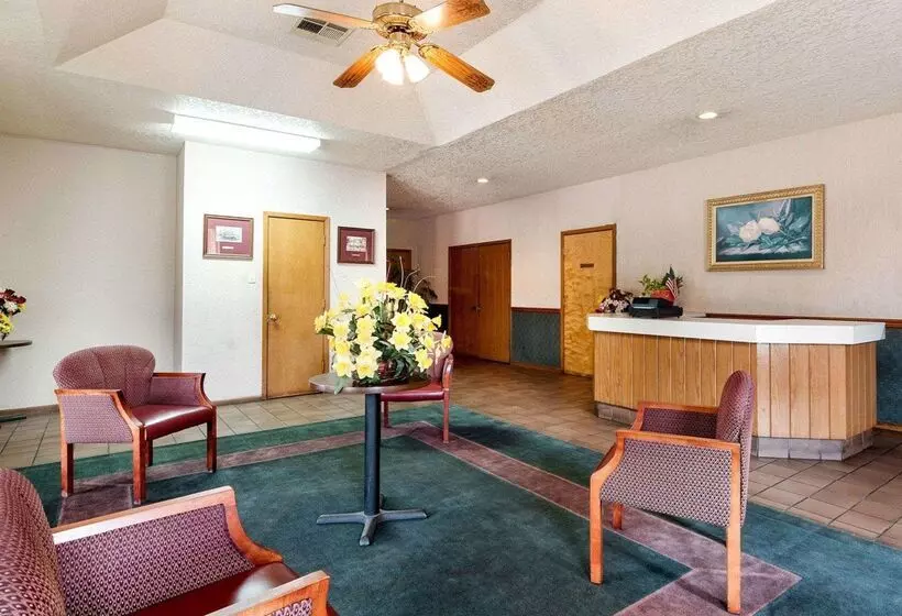 モーテル Rodeway Inn