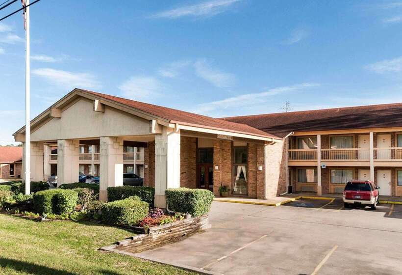 فندق على الطريق Rodeway Inn