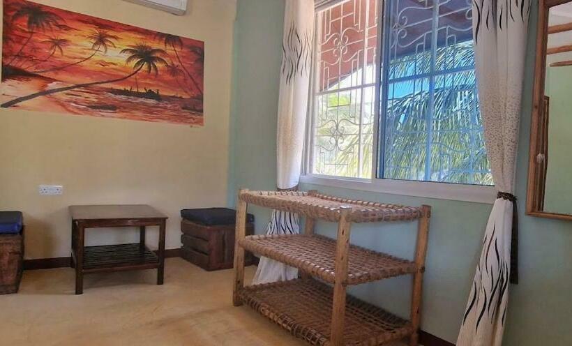 Hostel Paradise Paje Lodge